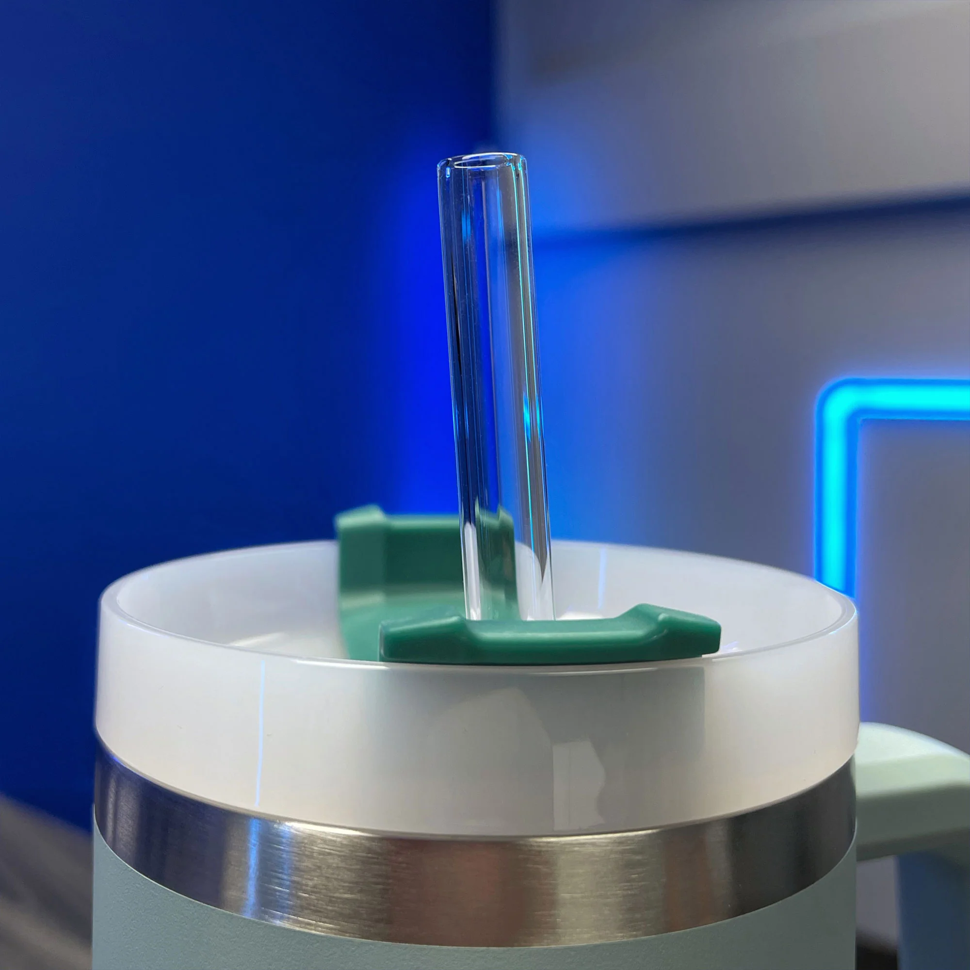 The Last Straw: UV Light Reusable Straw - Image 3