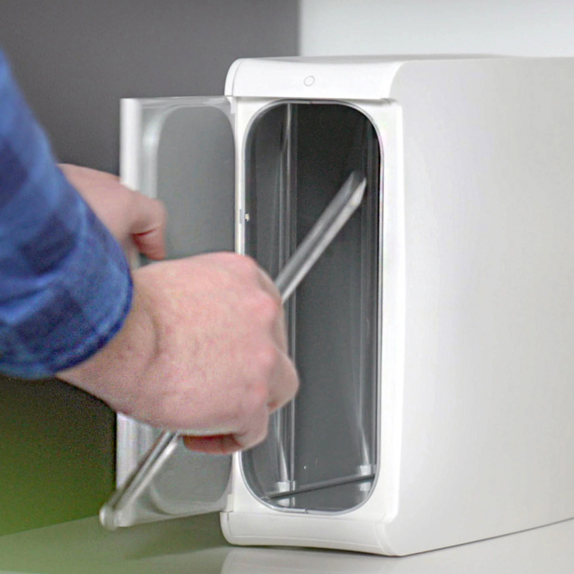 The Last Straw: UV Light Reusable Straw - Image 5